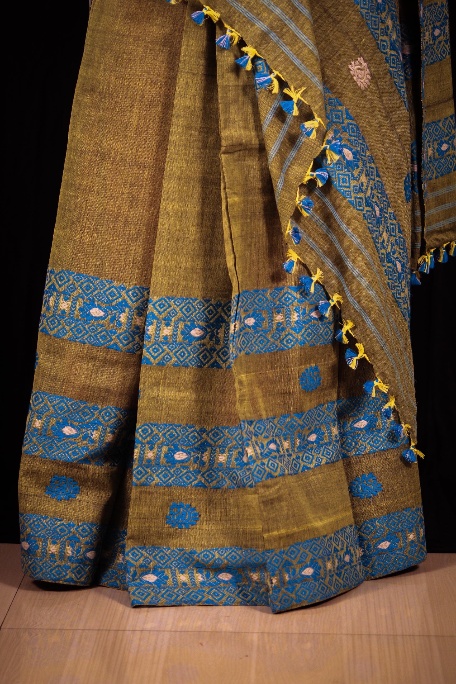 HANDWOVEN ASSAM COTTON MEKHALA CHADOR CMC08