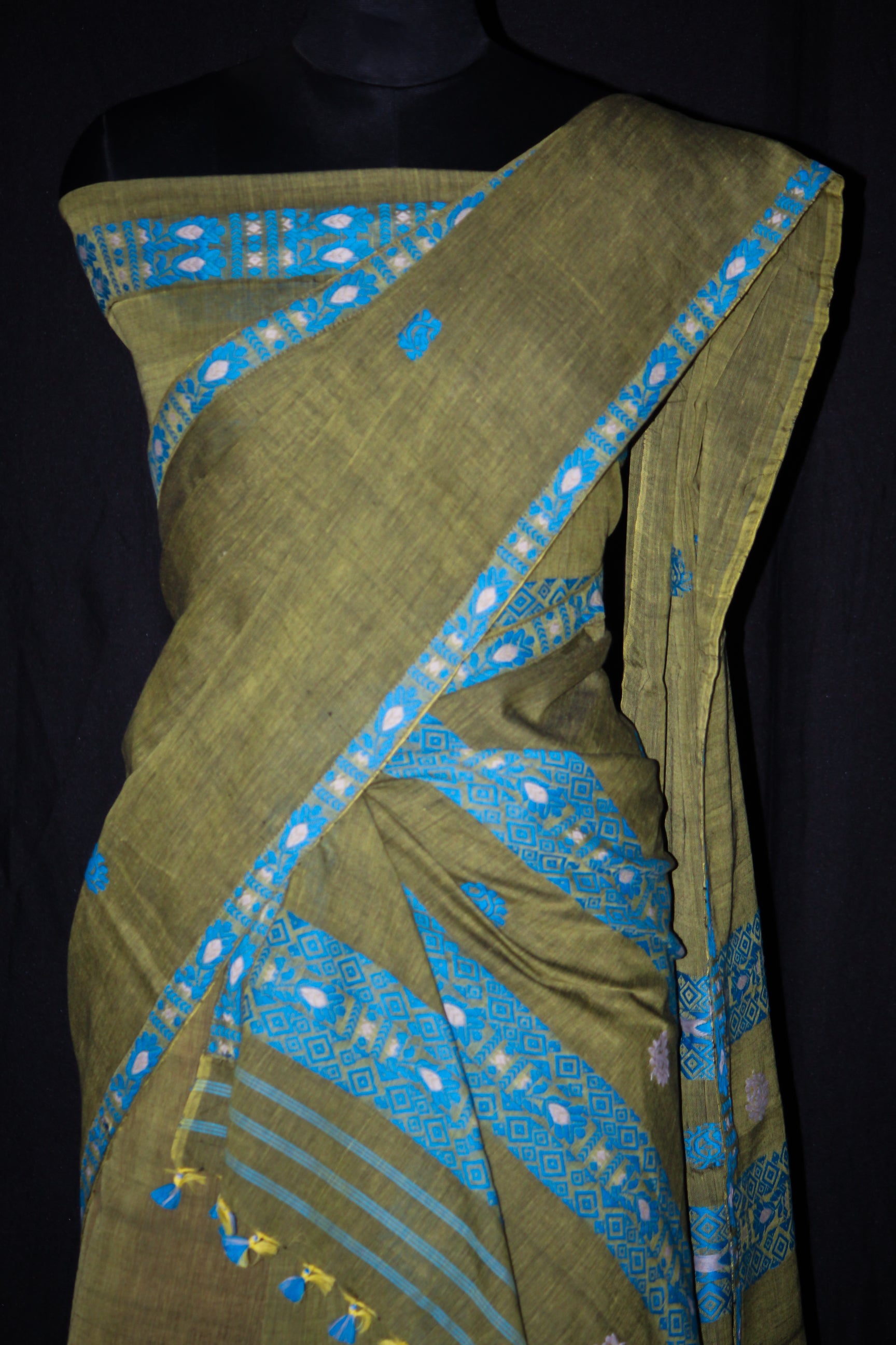 HANDWOVEN ASSAM COTTON MEKHALA CHADOR CMC08