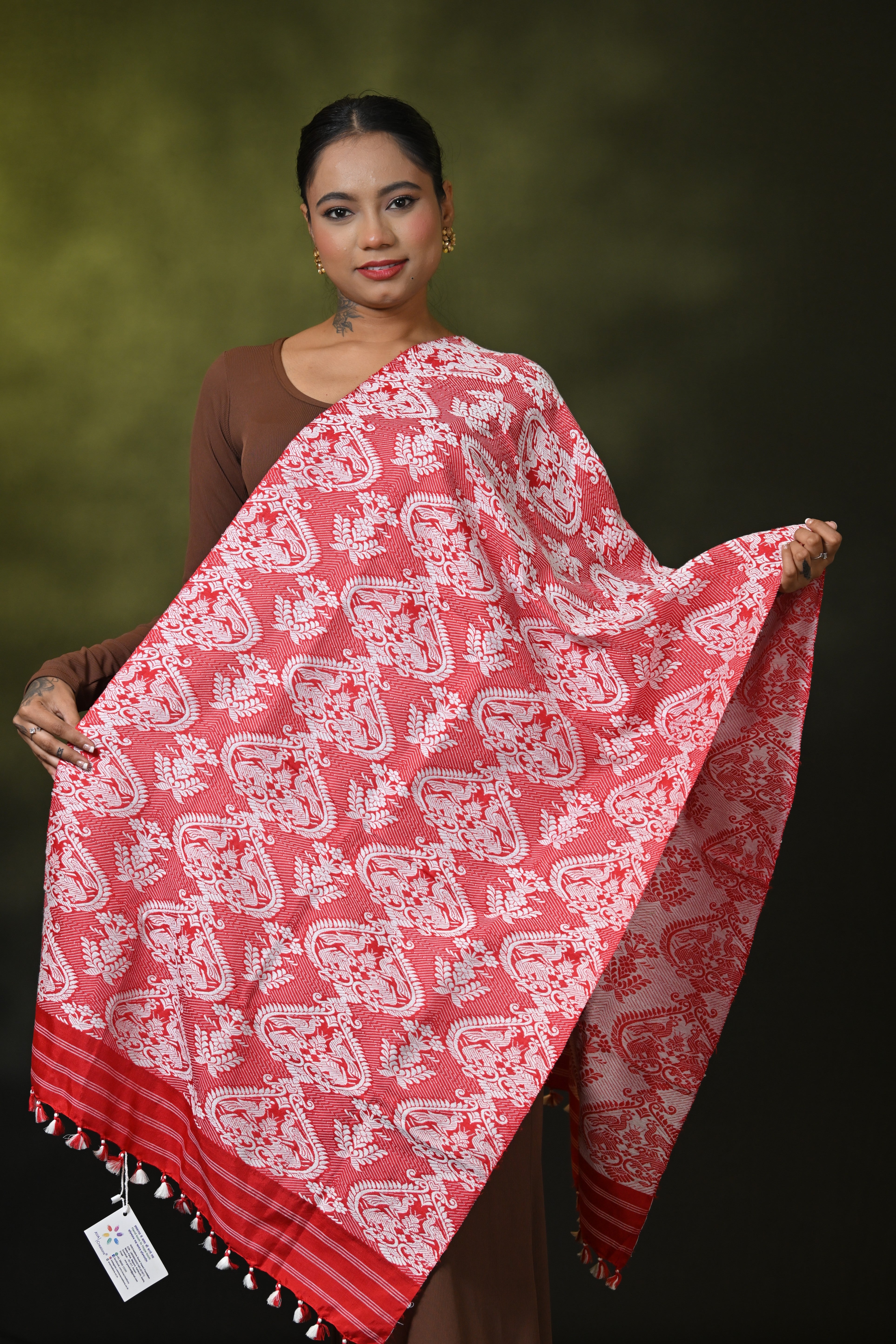 HANDWOVEN ASSAM PATT SILK STOLE ASST7160