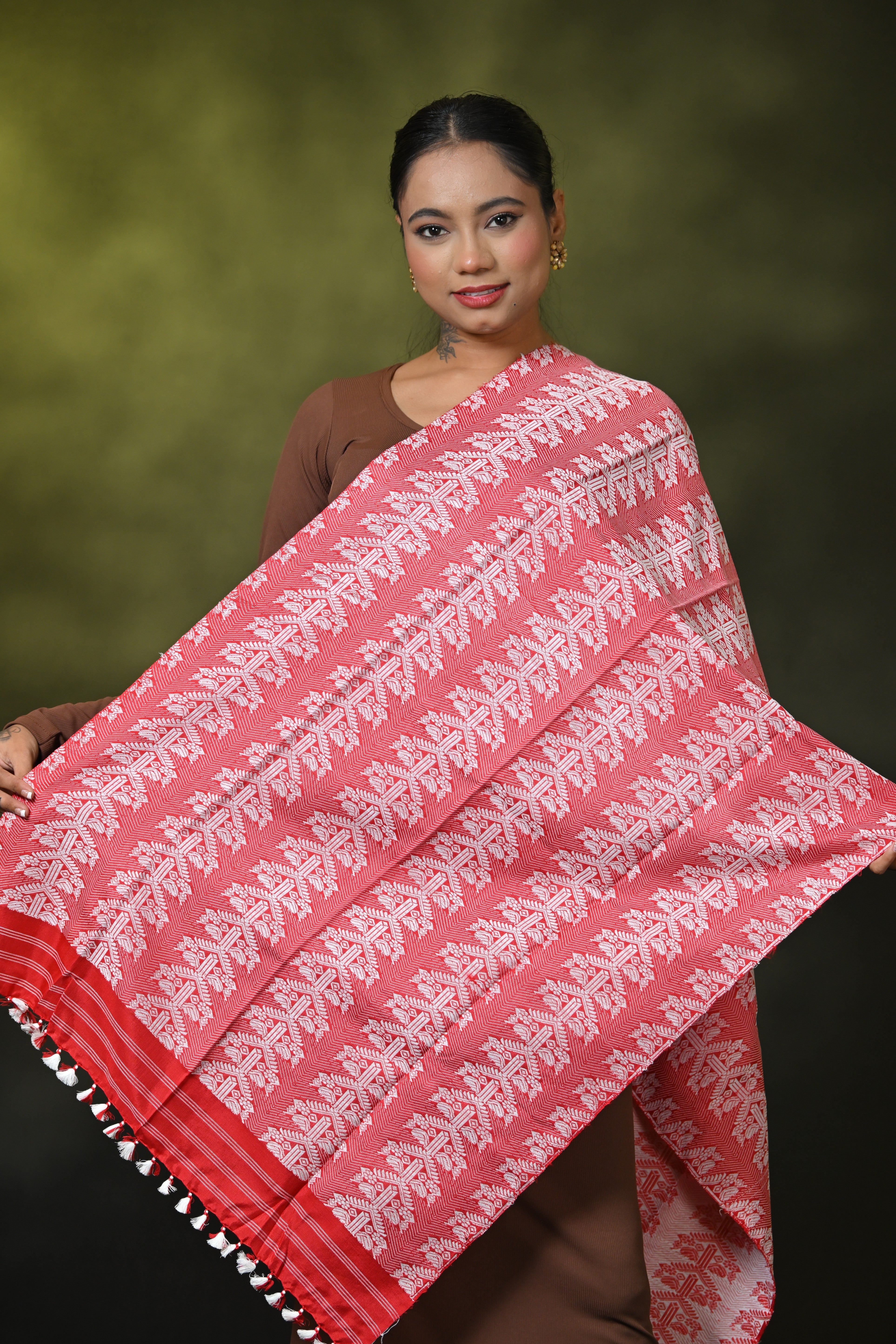 HANDWOVEN ASSAM PATT SILK STOLE ASST7314