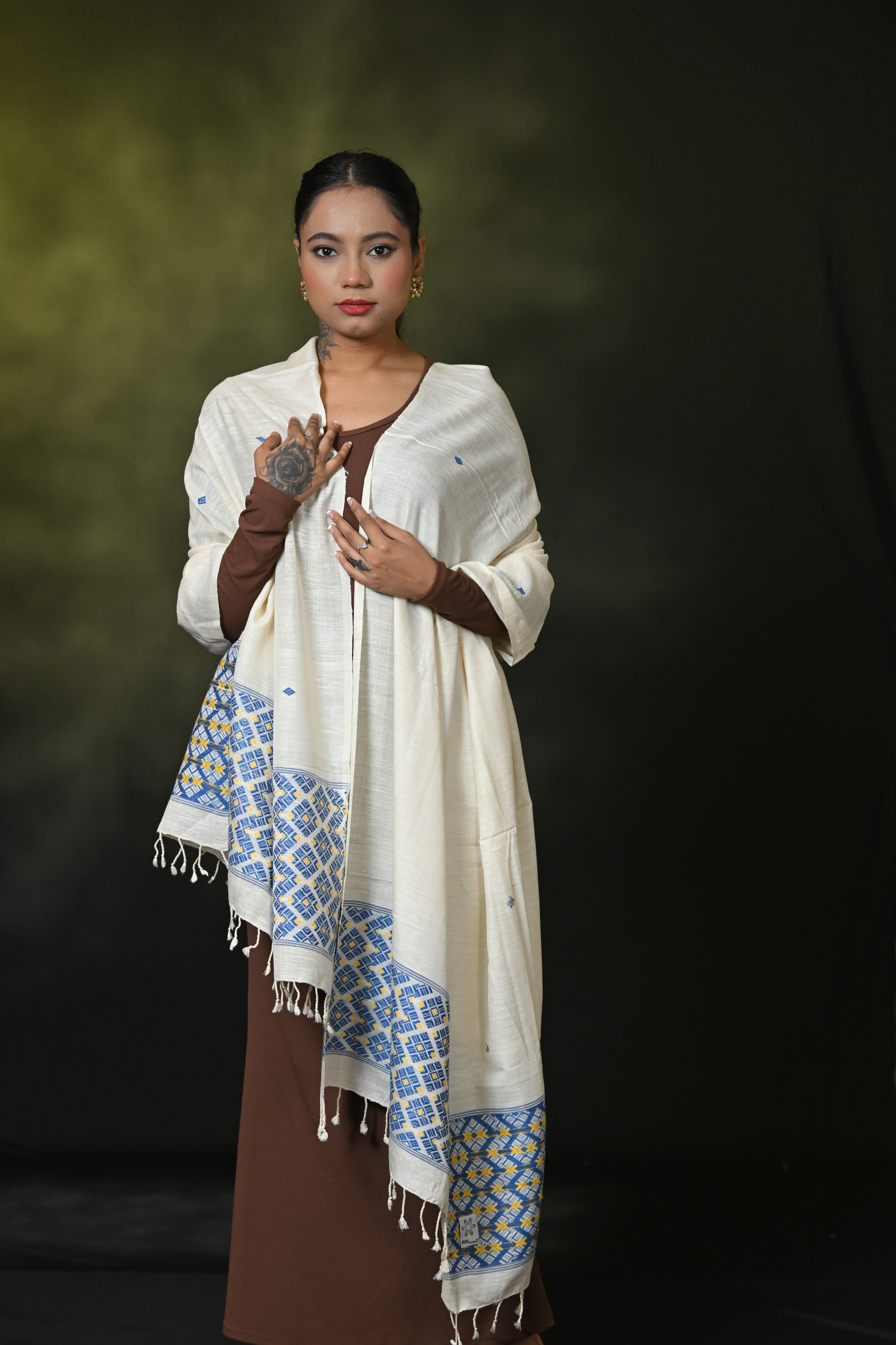 HANDWOVEN ASSAM ERI SILK SHWAL ESSH881