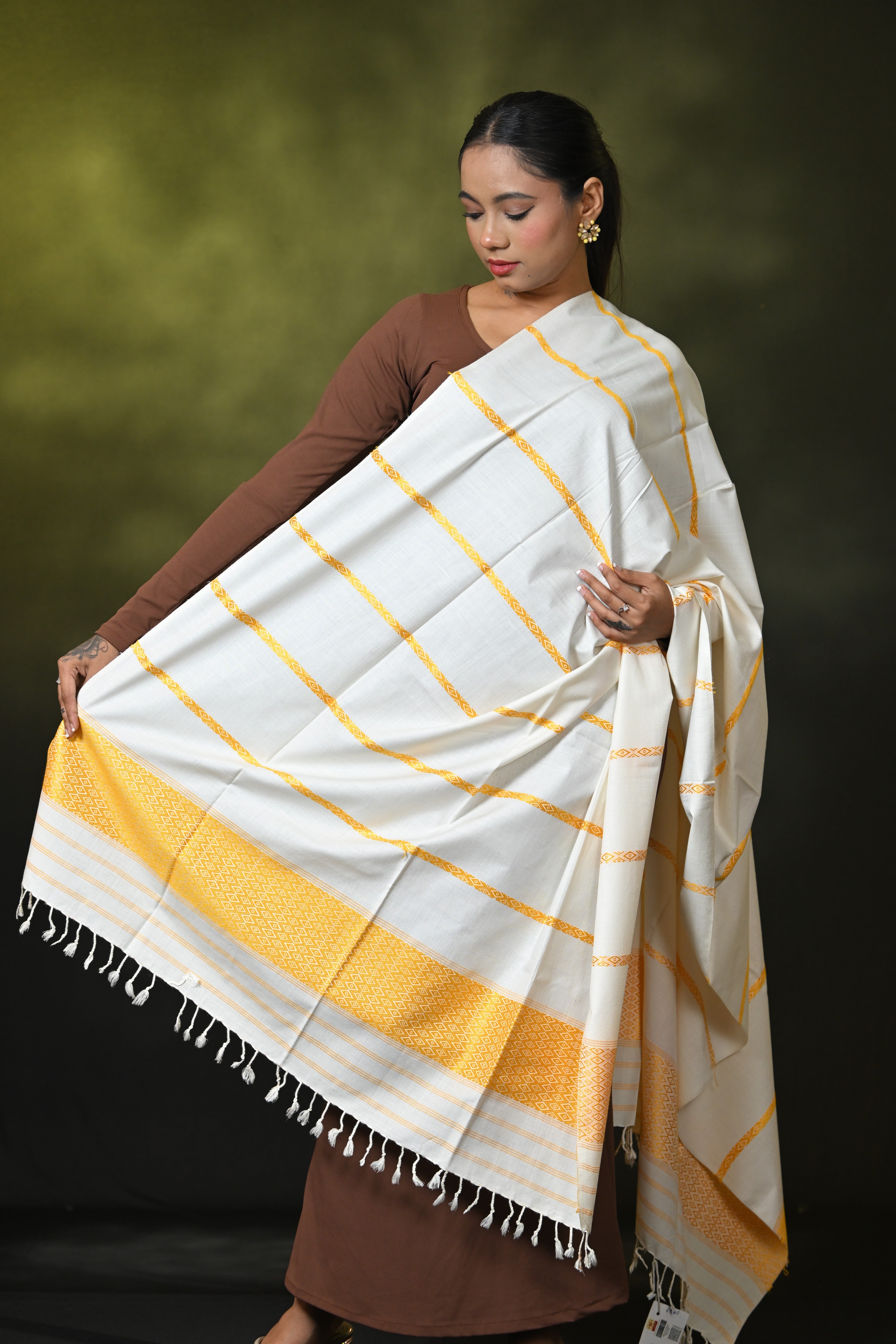 HANDWOVEN ASSAM ERI SILK SHWAL ESSH6987