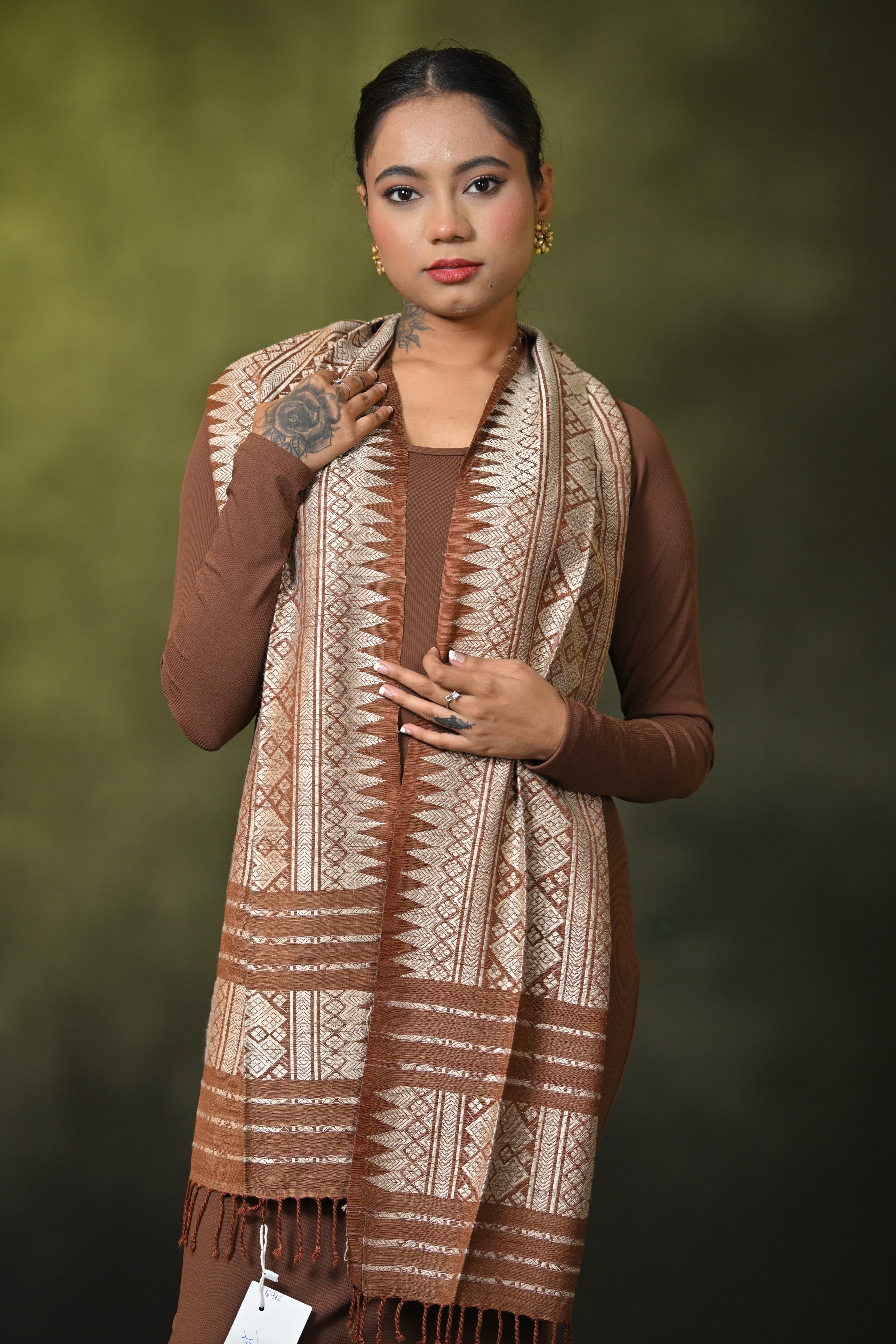 HANDWOVEN ASSAM ERI SILK STOLE ESAR5913