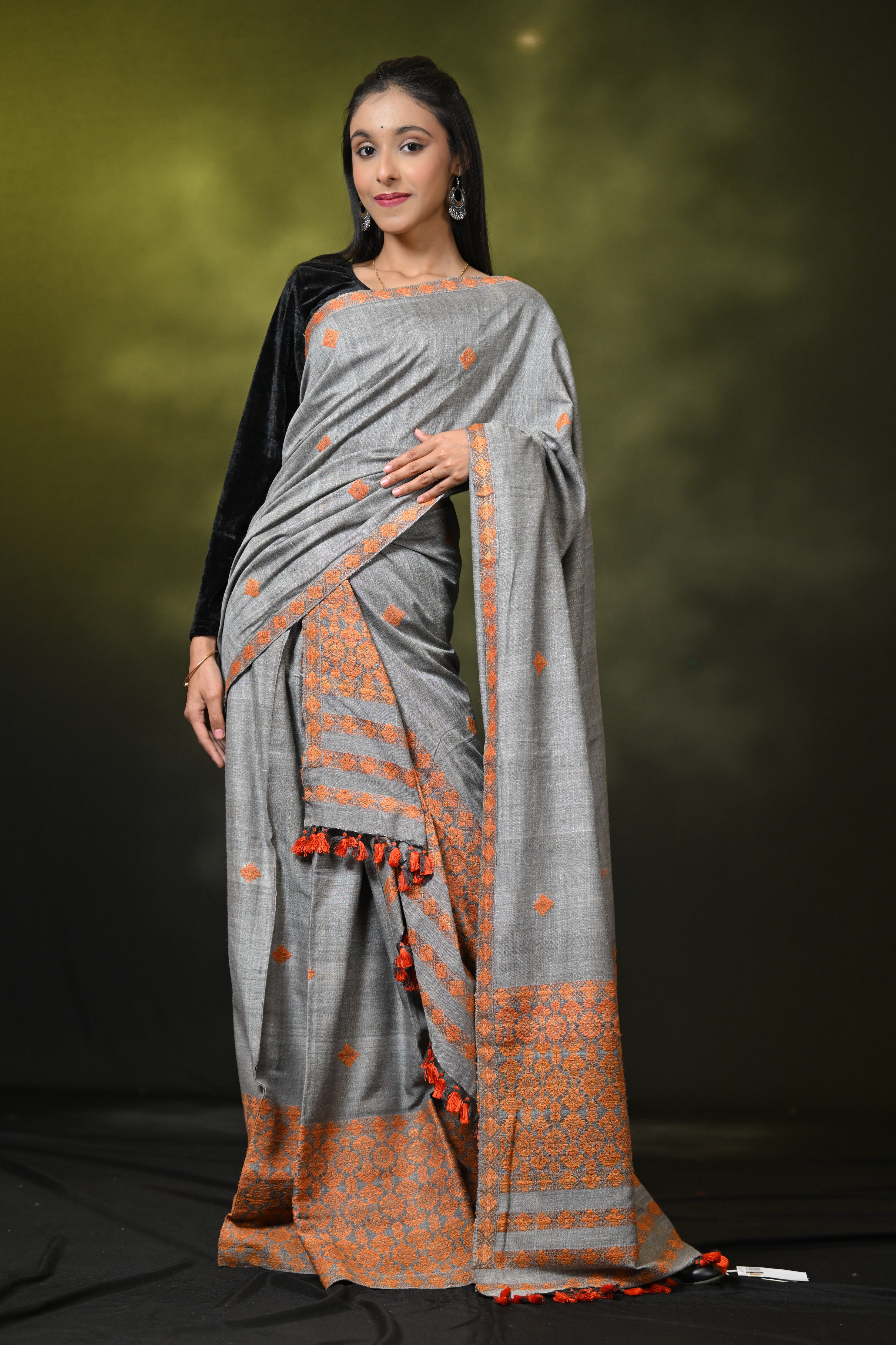 HANDWOVEN ASSAM AHIMSA (ERI) SILK MEKHLA CHADOR ESMC6918