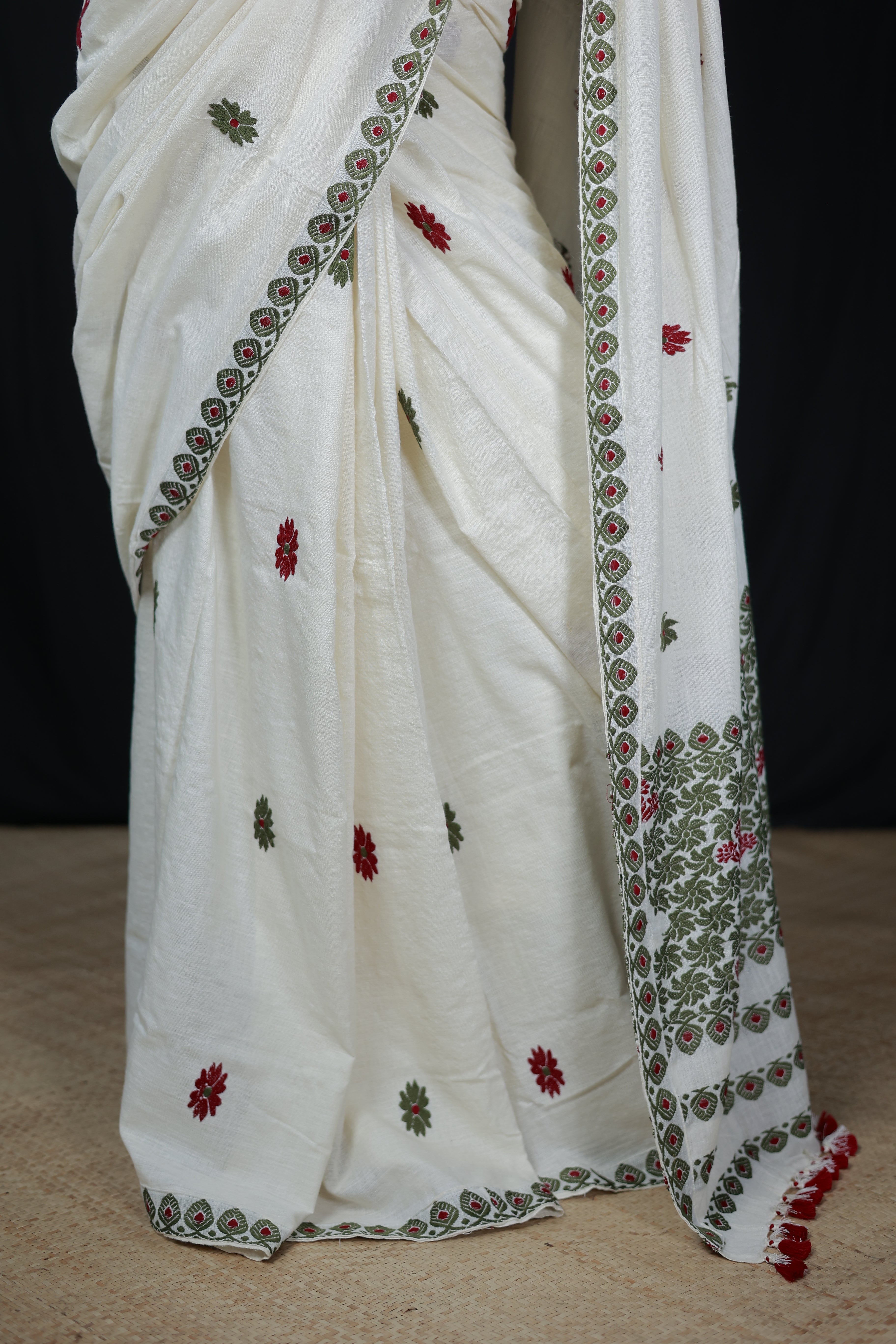 HANDWOVEN NATURAL DYE ASSAM AHIMSA (ERI) SILK SAREE ESS19