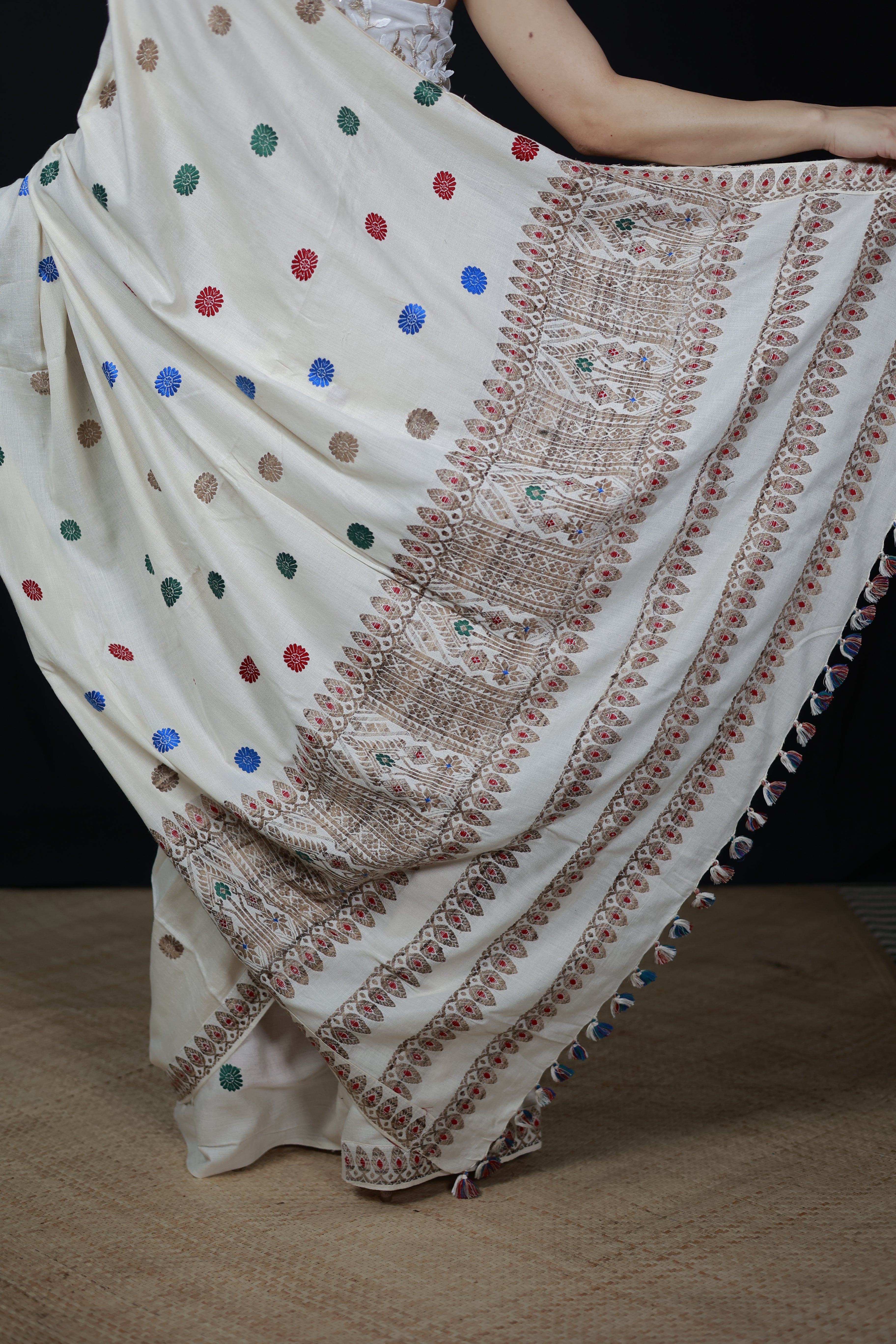 HANDWOVEN NATURAL DYE ASSAM AHIMSA (ERI) SILK SAREE ESS16