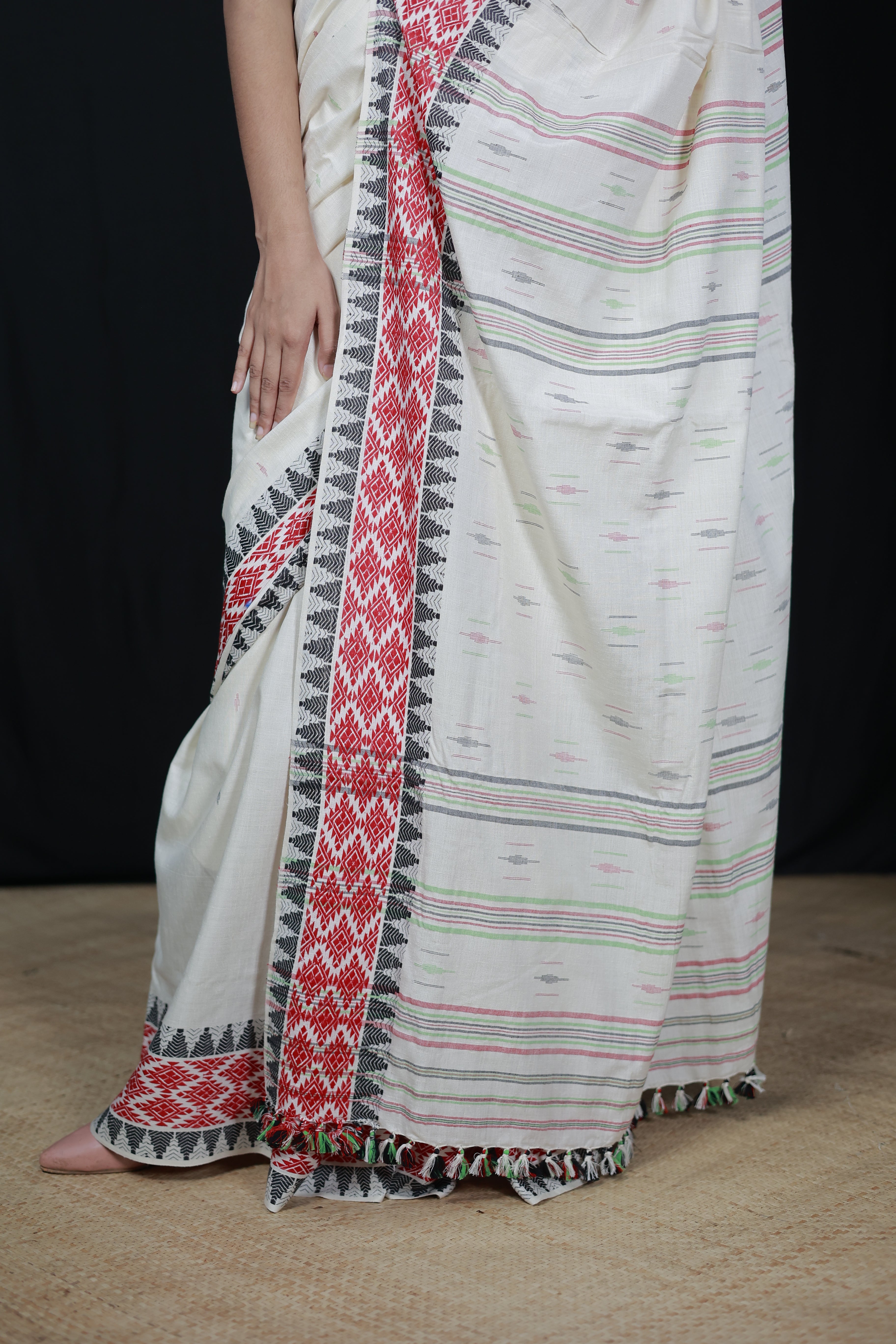 HANDWOVEN NATURAL DYE ASSAM AHIMSA (ERI) SILK SAREE ESS01