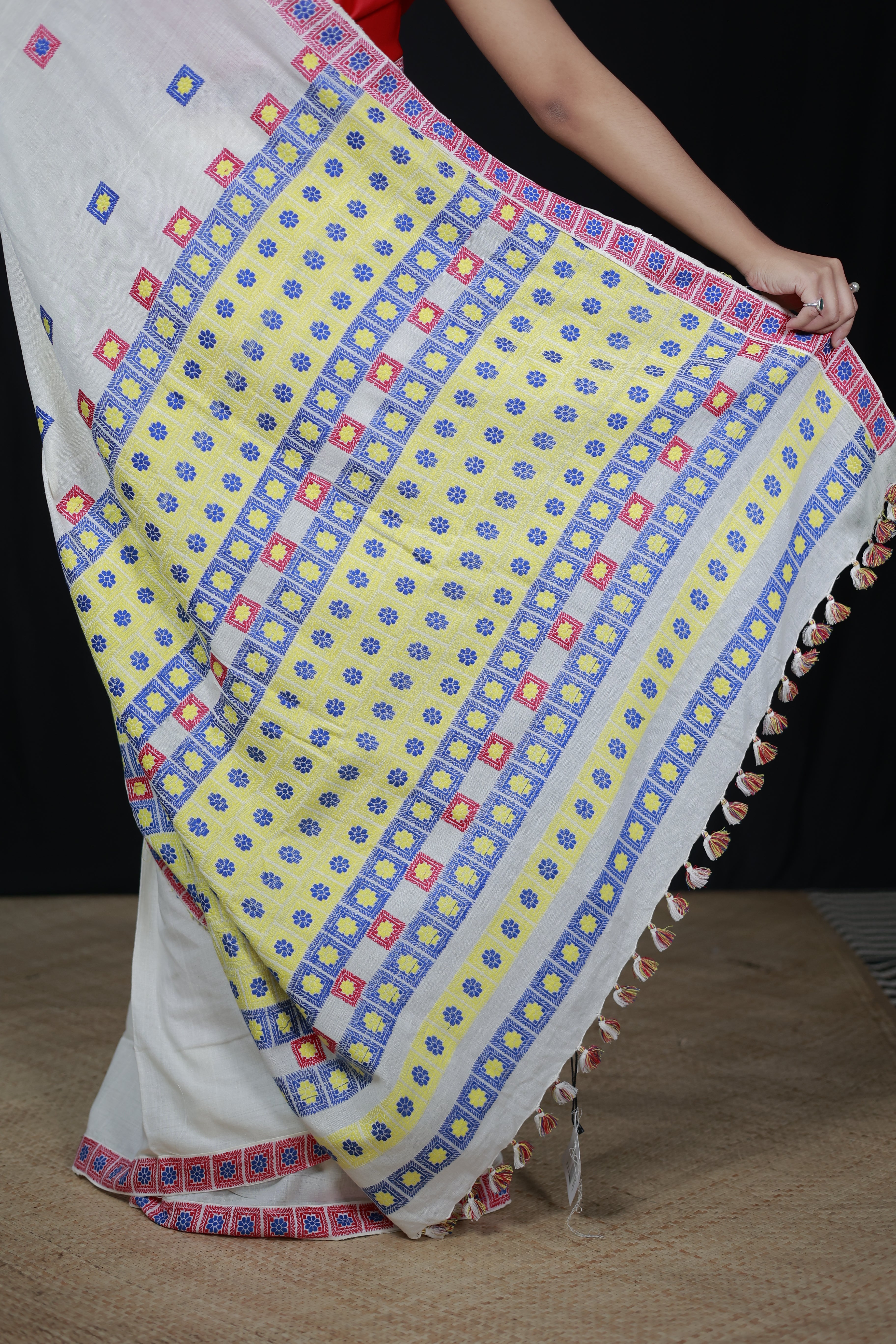 HANDWOVEN NATURAL DYE ASSAM AHIMSA (ERI) SILK SAREE ESS03