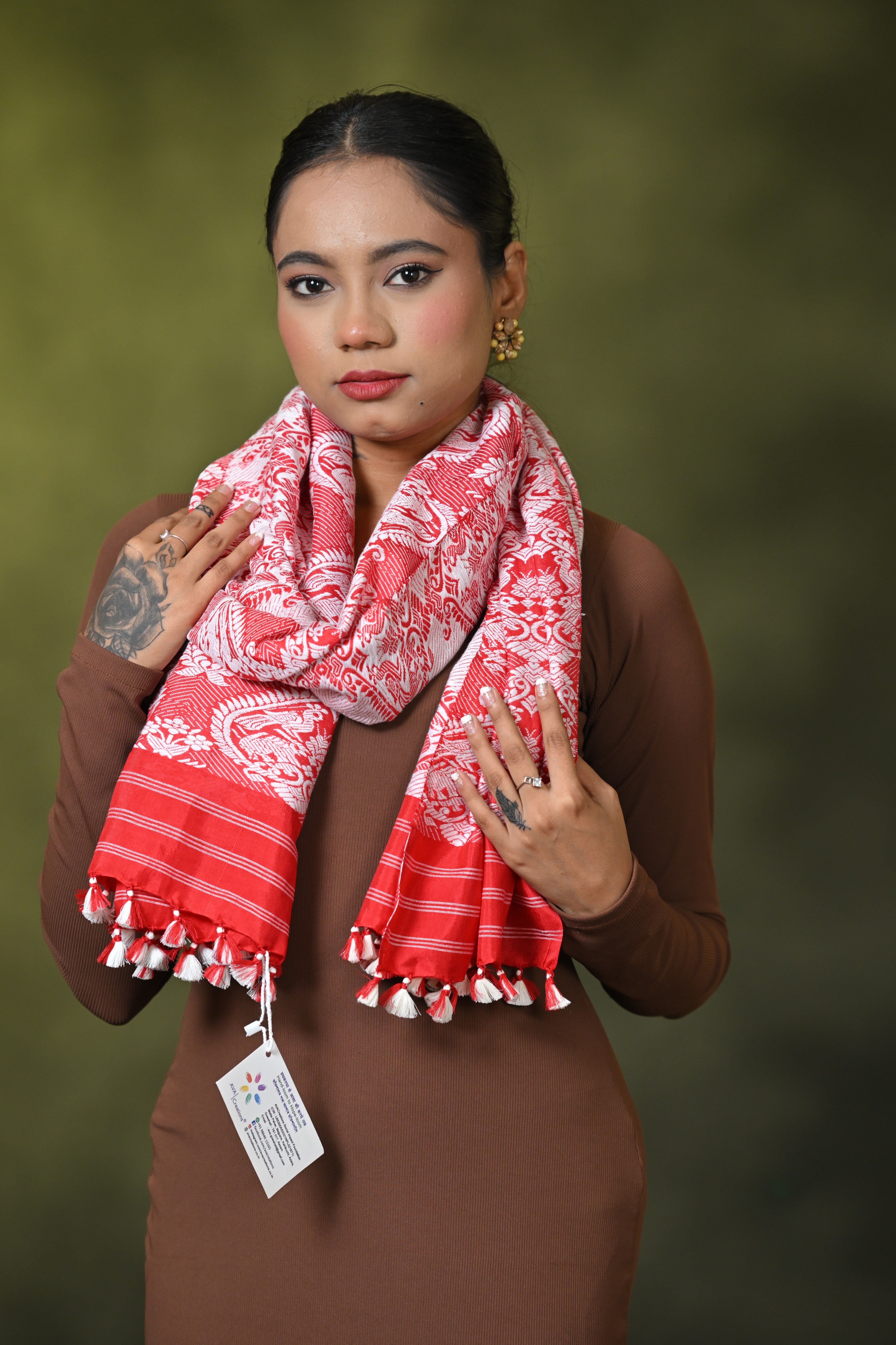 HANDWOVEN ASSAM PATT SILK STOLE ASST7160
