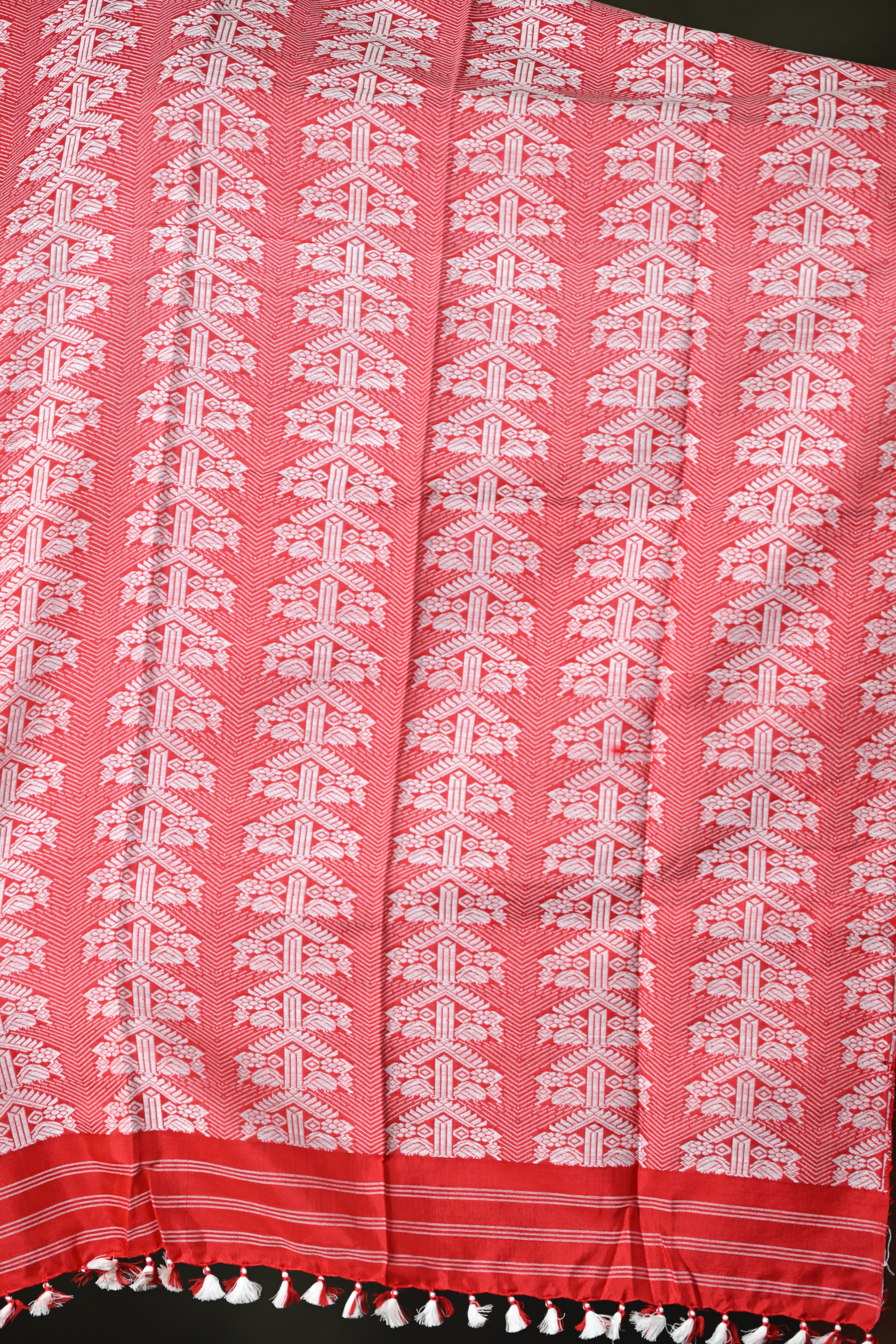 HANDWOVEN ASSAM PATT SILK STOLE ASST7314