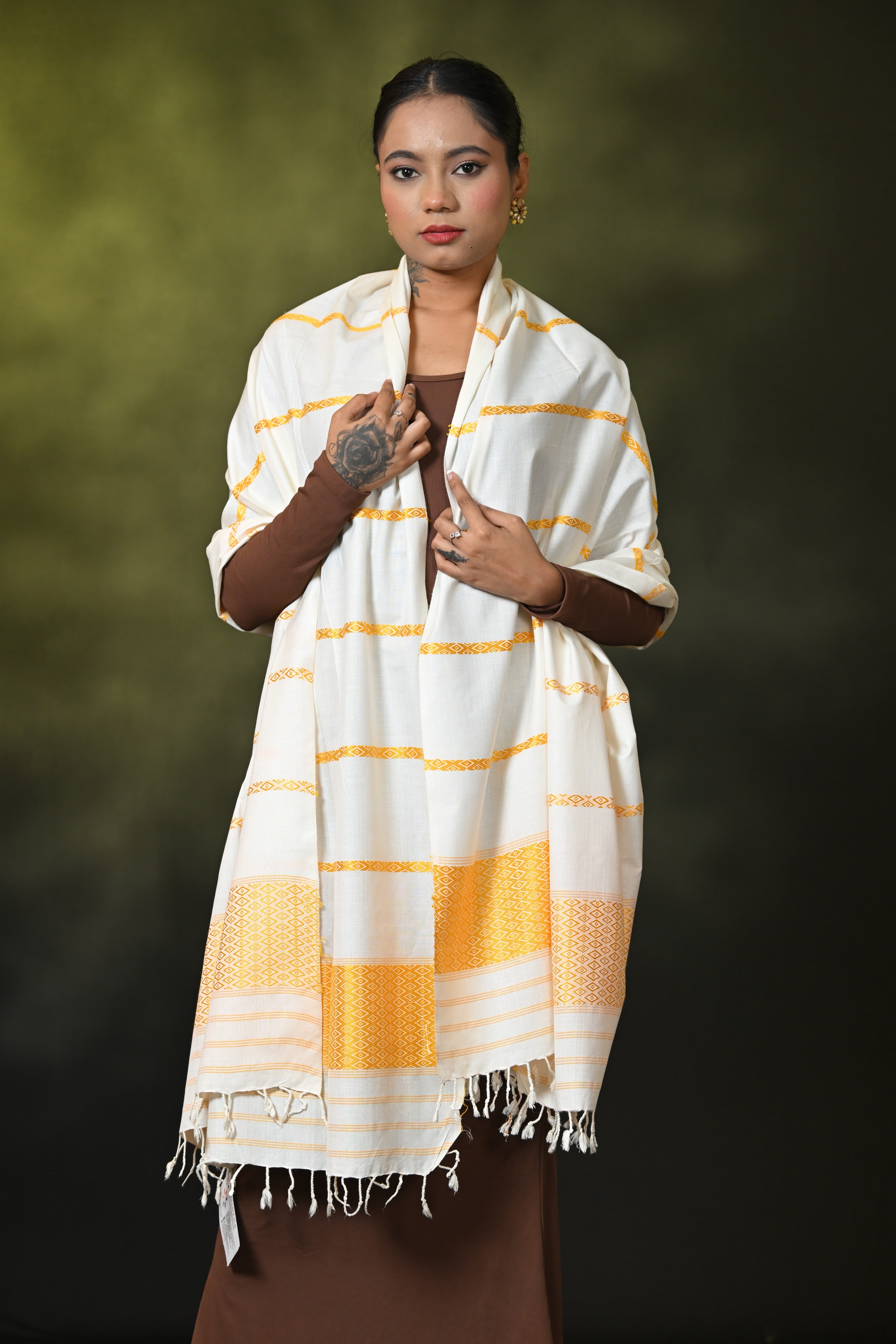 HANDWOVEN ASSAM ERI SILK SHWAL ESSH6987