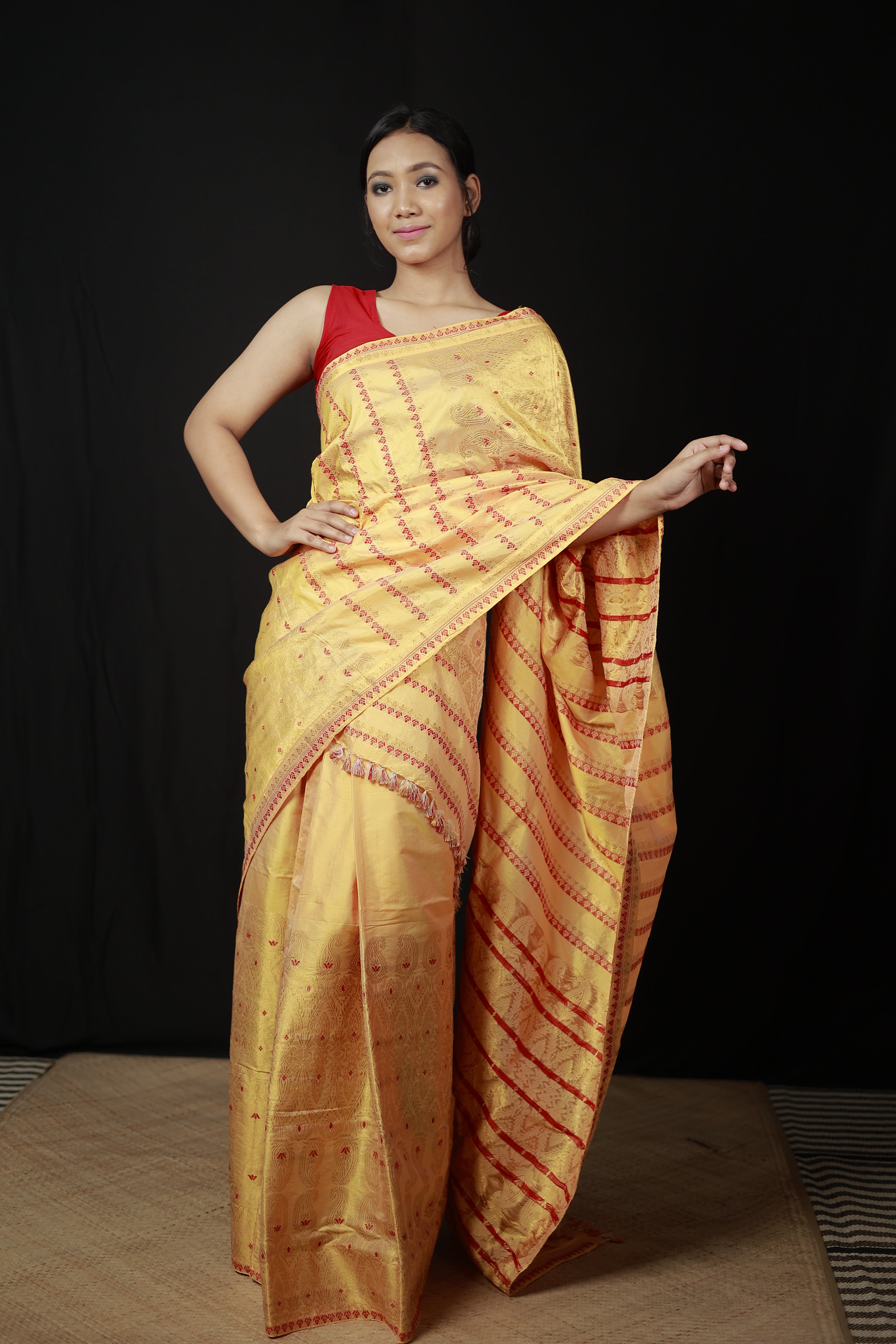 HANDWOVEN ASSAM PAT SILK MEKHALA CHADOR ASMC01