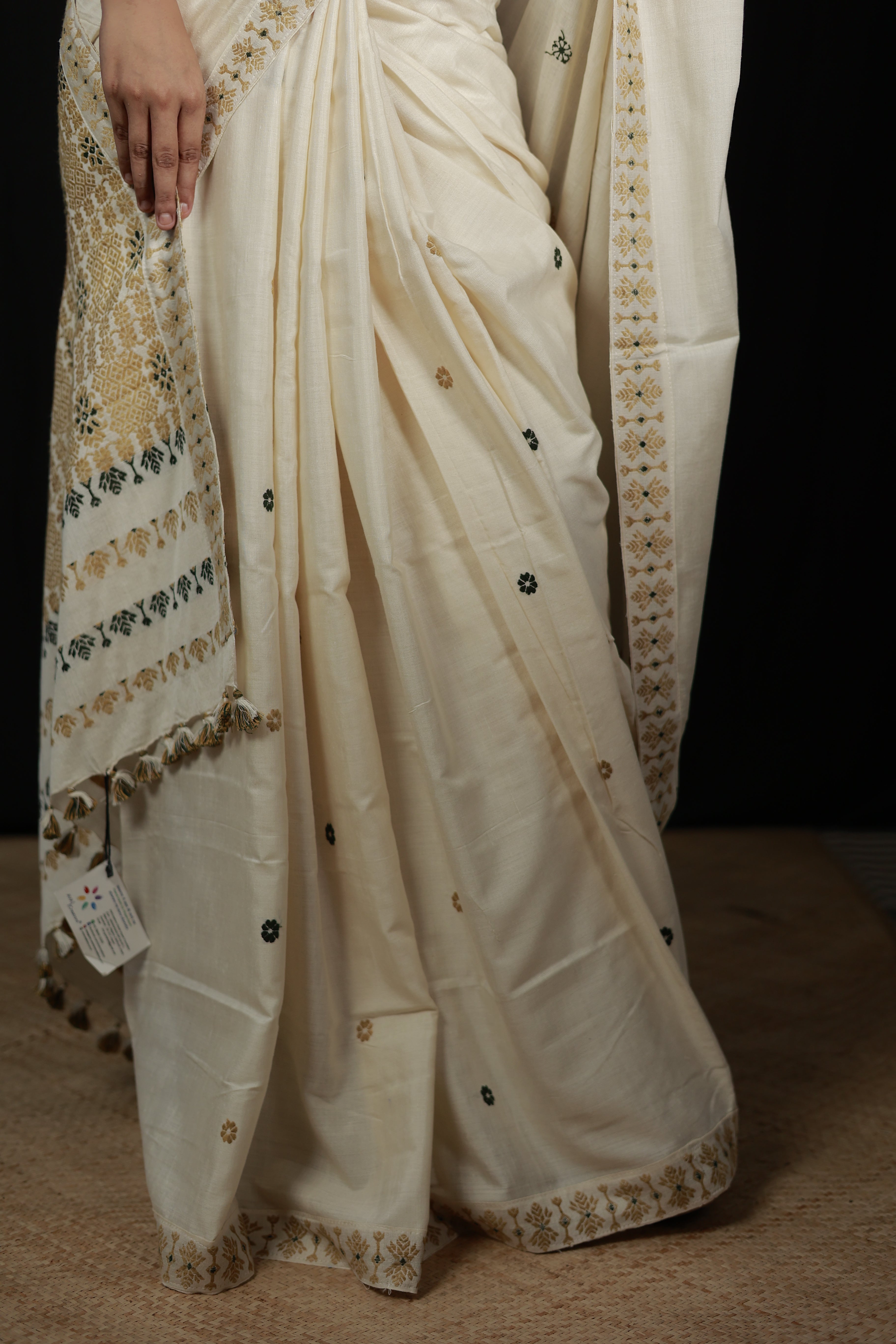 HANDWOVEN NATURAL DYE ASSAM AHIMSA (ERI) SILK SAREE ESS11