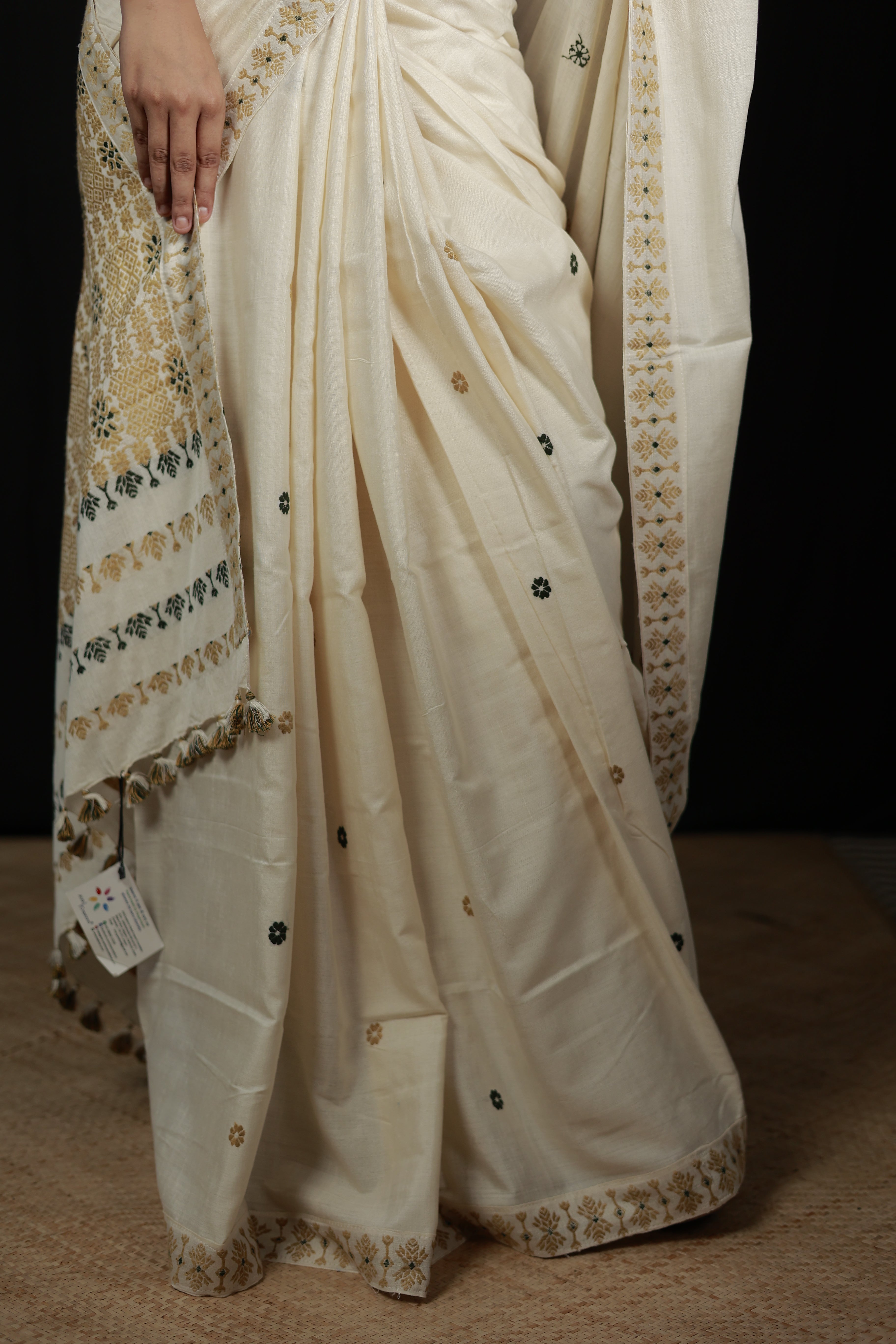HANDWOVEN NATURAL DYE ASSAM AHIMSA (ERI) SILK SAREE ESS10